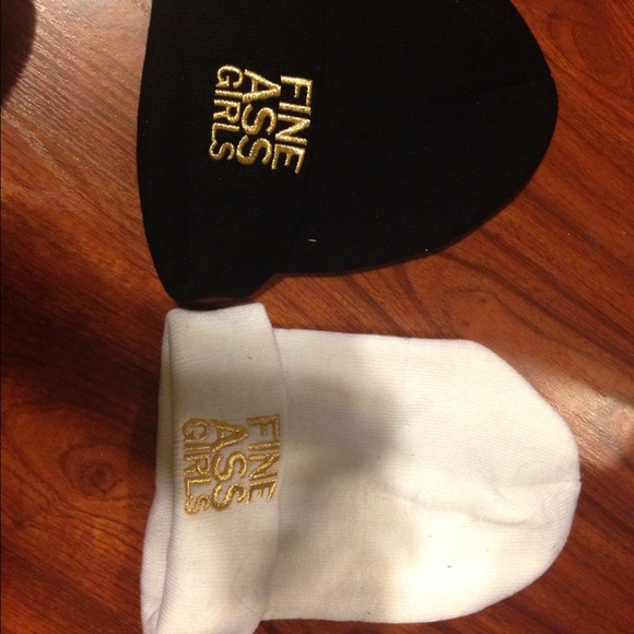Fine ass girls Beanie