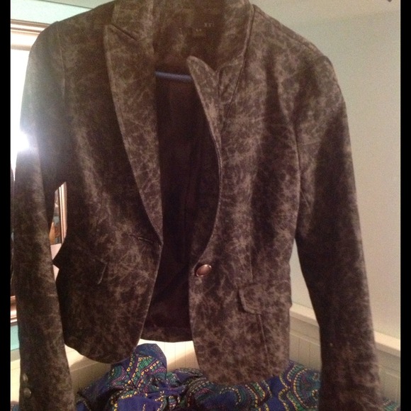 Black and grey faded blazer