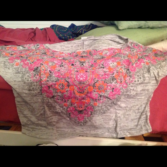 Floral grey and pink flowy top