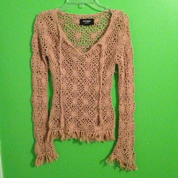 Hippy hand knitted daisy top