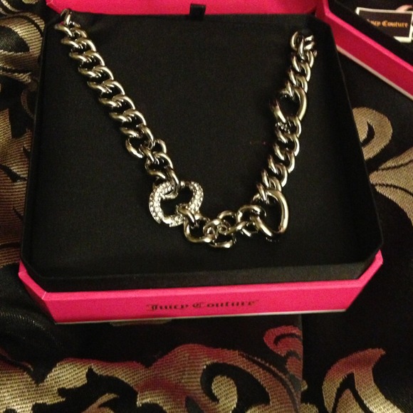 Juicy Couture necklace and bracelet set - Picture 2 of 3