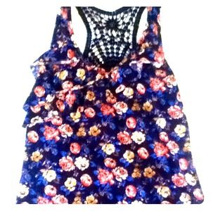 Beautiful tank top!(: