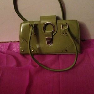Green hand bag