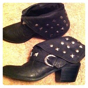 Studded motorcycle booties! 💕