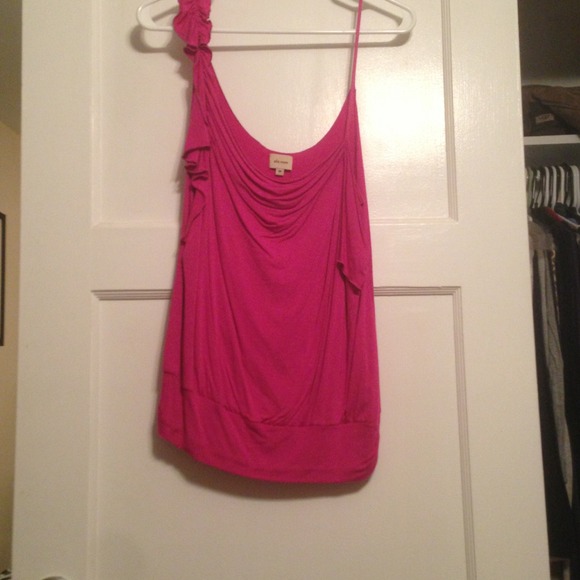 Ella Moss ruffle shoulder tank!