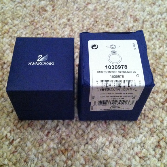*SALE* Swarovski Harlequin Crystal Ring Size 8 - Picture 3 of 4