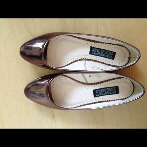 Deena & Ozzy bronze mirror flats