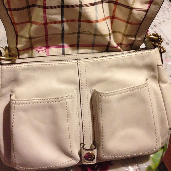 100%👌❤Authentic coach Hobo bag👌❤