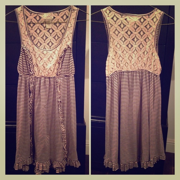 Cream and black dress - mint condition