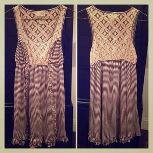 Cream and black dress - mint condition