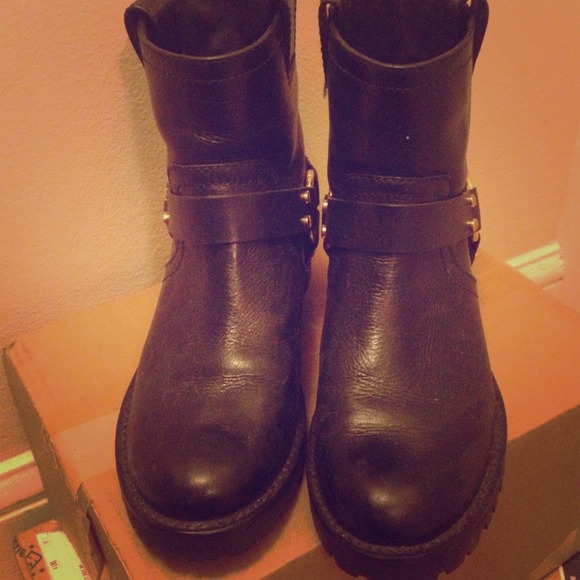 Tory Burch Boots - Tory burch ankle boots