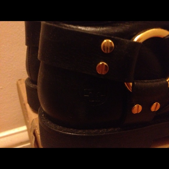 Tory burch ankle boots - Picture 3 of 3