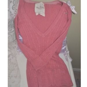 Hollister sweater🌸