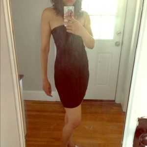 Black dress 96% Viscose, 4% Elastane