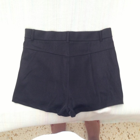 High waisted nylon shorts - Picture 2 of 2