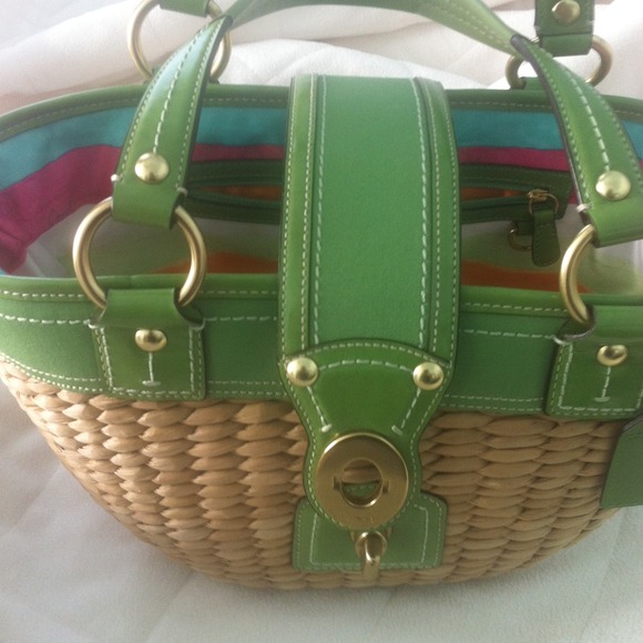 Sold sold green medium size coach -- sold sold