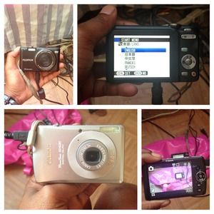 2 digital cameras