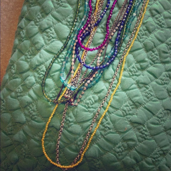 💥SOLD💥American Eagle Mixed Chain Beaded Necklace