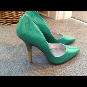 Jessica Simpson Pumps