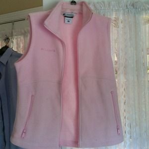Pale pink Columbia fleece vest