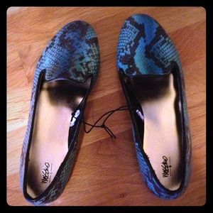 Snakeskin print loafers, 7