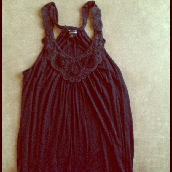 Black sleeveless top