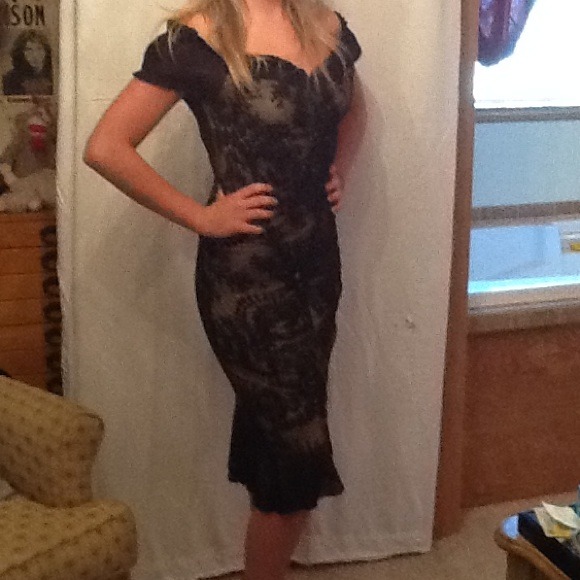 Off the shoulder strapless Dress