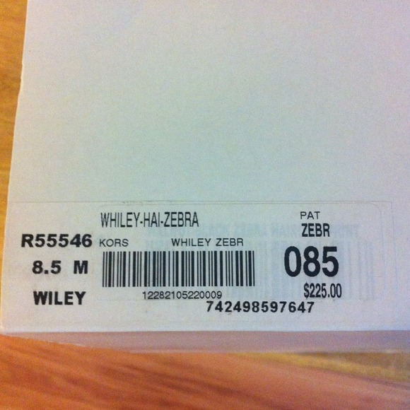 🎉HOST PICK🎉 Michael Kors Whiley Platforms Sz 8.5 - Picture 3 of 4