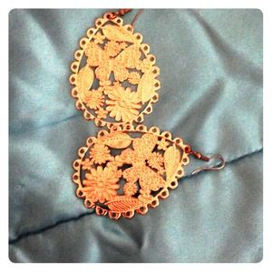 Gold tear drop earrings