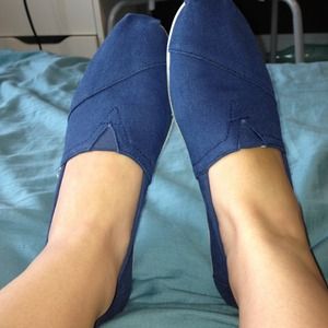 TOMS! MAKE OFFER BELOW!