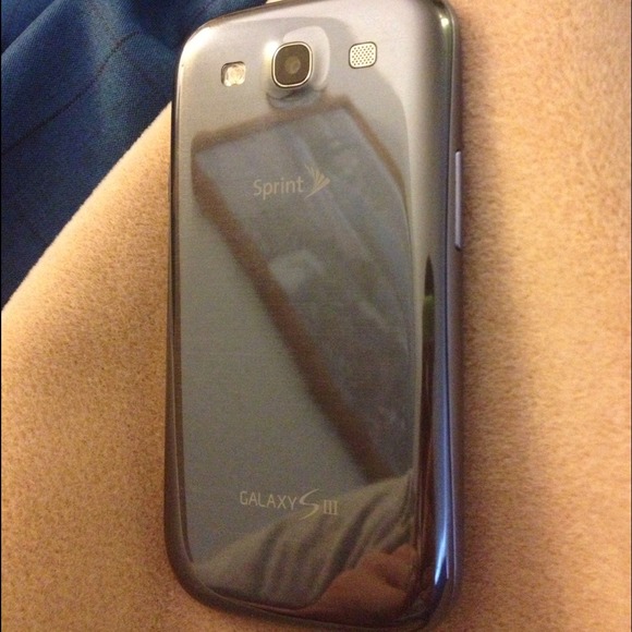 🚫Sold🚫 Samsung galaxy S3 for Sprint - Picture 2 of 2