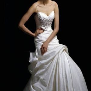 Enzoani Antique Off-White Wedding Gown