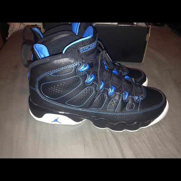 Jordan 9's black white "photo blues" - Picture 2 of 4