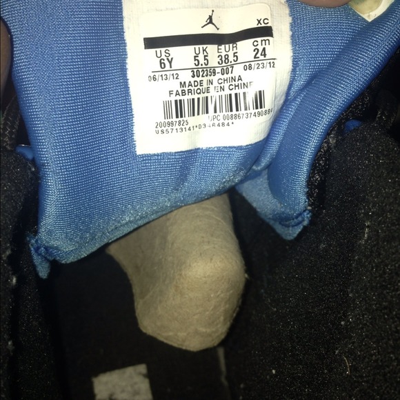 Jordan 9's black white "photo blues" - Picture 4 of 4