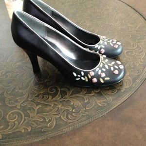 Steve Madden pumps