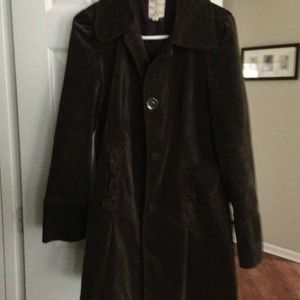 It's a dark gray long blazer by tulle