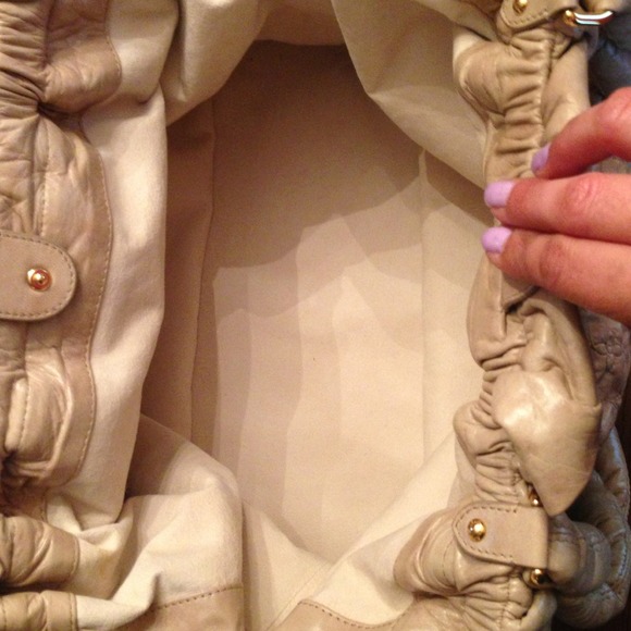 Additional pics of Olympe GM - Picture 4 of 4