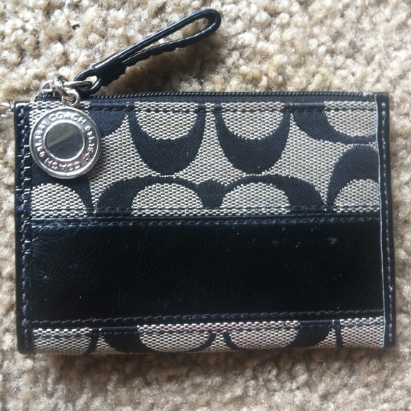 sold to @anna1204 authentic Coach Coin pouch