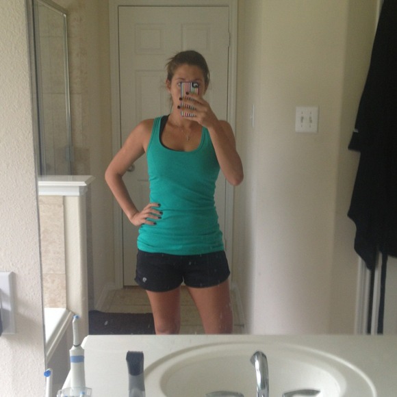 BUNDLED Turquoise under armour fitted ribbed tank