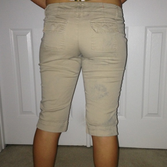 Khaki capris - Picture 2 of 2