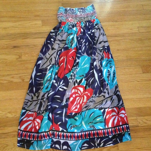 Gorgeous Bebe maxi