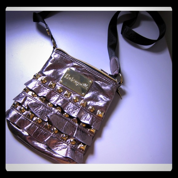 Betsey Johnson crossbody ruffled pinkgold purse! - Picture 1 of 4