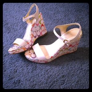 Coach Wedges😍