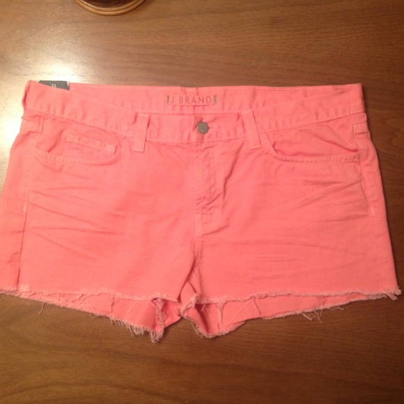 ❌SOLD❌ J Brand Cut-Off Shorts - Picture 4 of 5