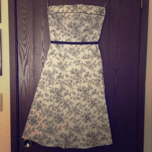 Strapless black floral white dress w/ black ribbon