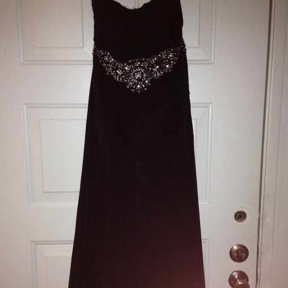 Long chiffon black prom dress - Picture 1 of 4