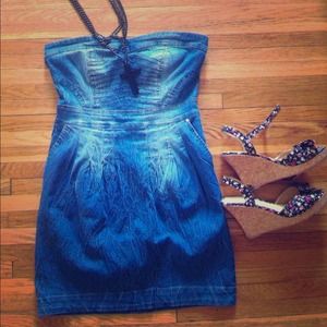 🔥SOLD🔥 Adorable denim strapless dress