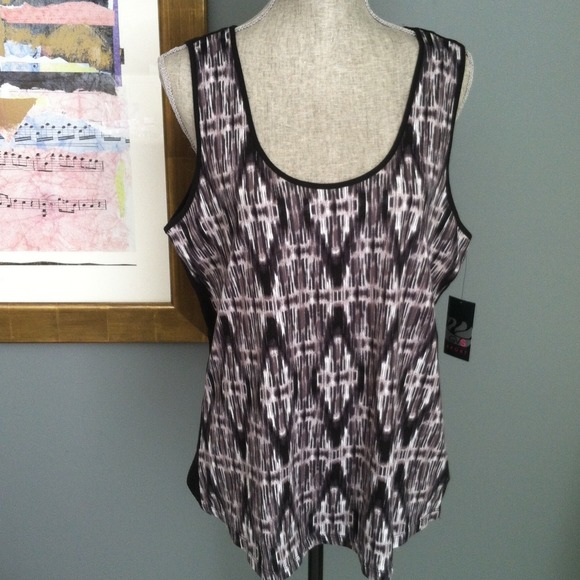 Gloria Vanderbilt Sport Tops - Gloria Vanderbilt Sport Tank Top