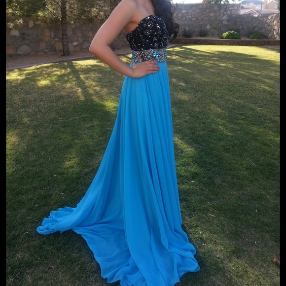 Tony Bowls Gown Price Negotiable