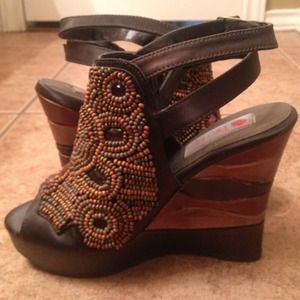 NWOT embellished wedge shoes